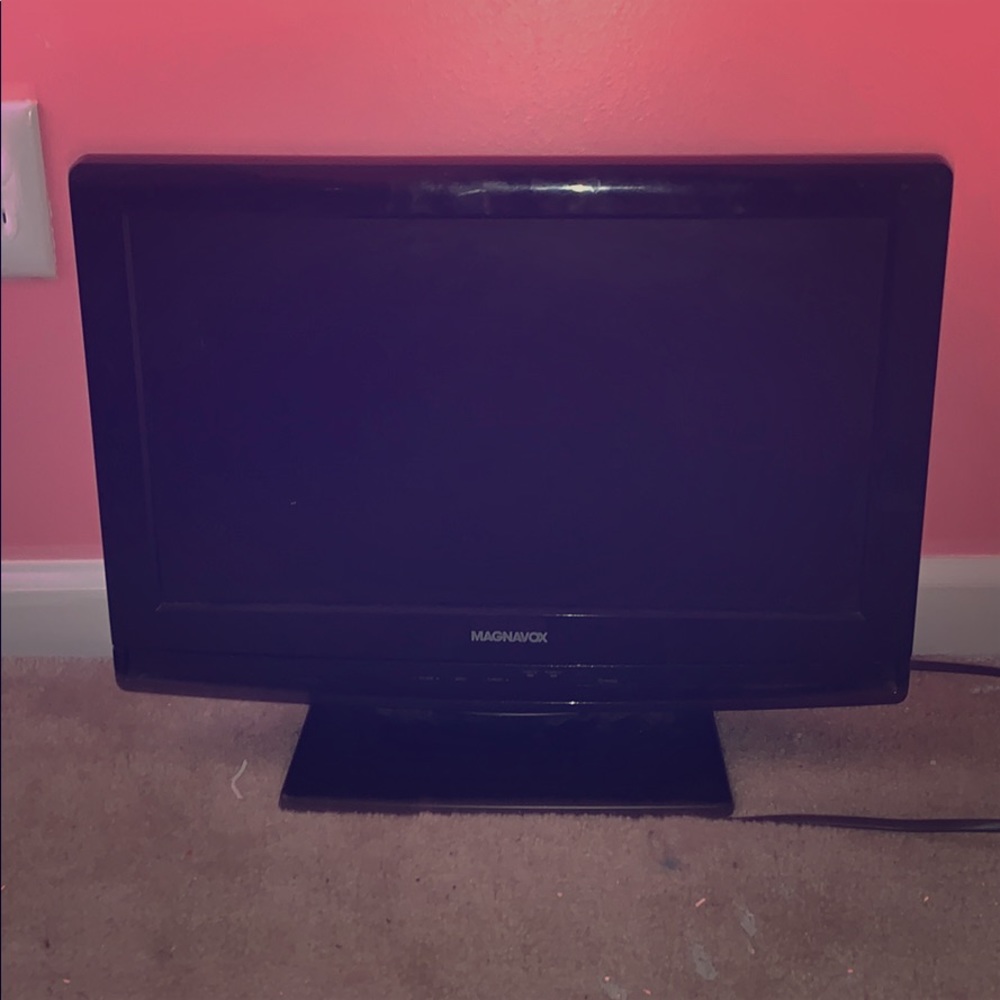 Flat screen 19”